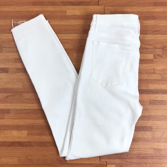 LOOK 👀 Black Orchid Miranda Off Step High Rise Skinny - Picture 7 of 12